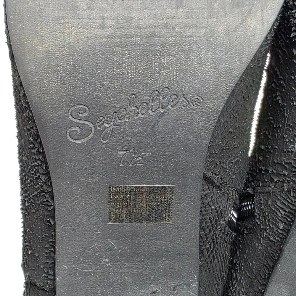 Anthropologie Seychelles Prop Black Textured Leather Ankle Boots Block Heel‎ 7.5
